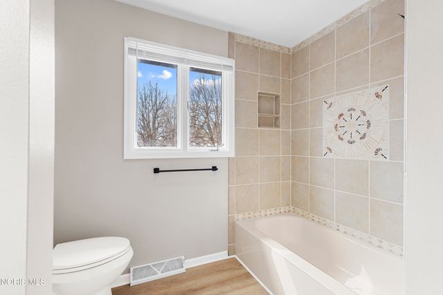 5310 Turnberry Lane, Sylvania, OH 43560