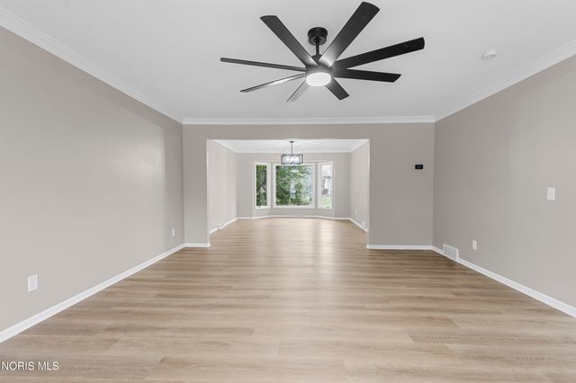 5310 Turnberry Lane, Sylvania, OH 43560