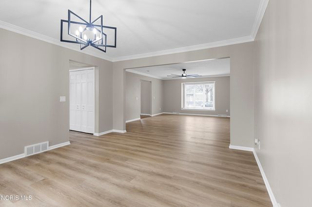 5310 Turnberry Lane, Sylvania, OH 43560