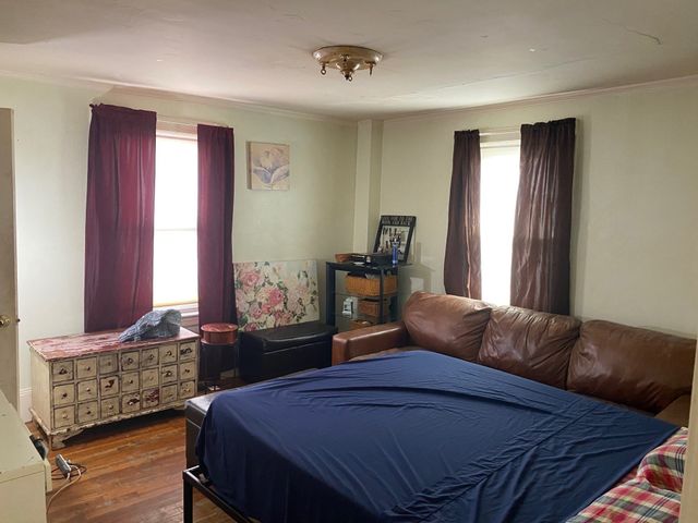 8-10 Highland St, Waltham, MA 02453