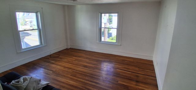 8-10 Highland St, Waltham, MA 02453