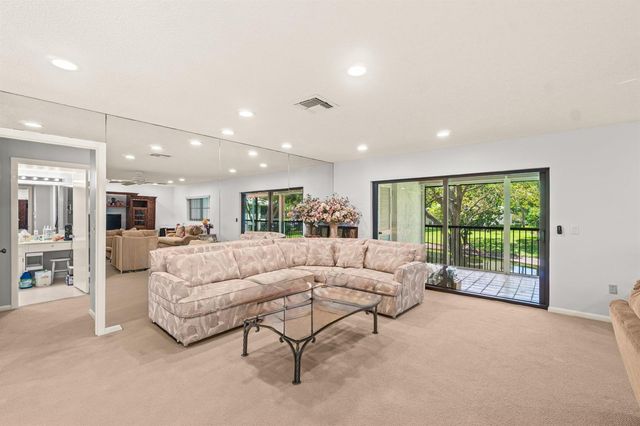46 Stratford Lane W D, Boynton Beach, FL 33436