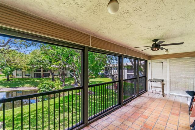 46 Stratford Lane W D, Boynton Beach, FL 33436