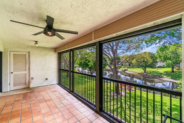 46 Stratford Lane W D, Boynton Beach, FL 33436