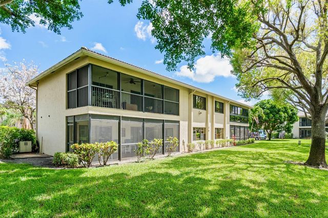 46 Stratford Lane W D, Boynton Beach, FL 33436