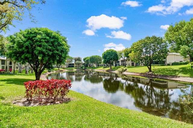 46 Stratford Lane W D, Boynton Beach, FL 33436