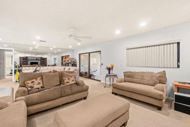 46 Stratford Lane W D, Boynton Beach, FL 33436