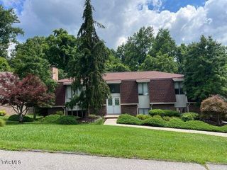1232 Caribbean Drive, Kingsport, TN 37660