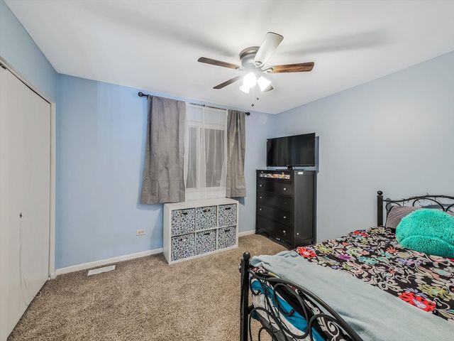 26210 W Bayberry Court, Channahon, IL 60410