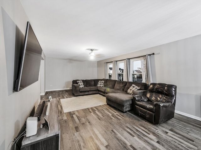 26210 W Bayberry Court, Channahon, IL 60410