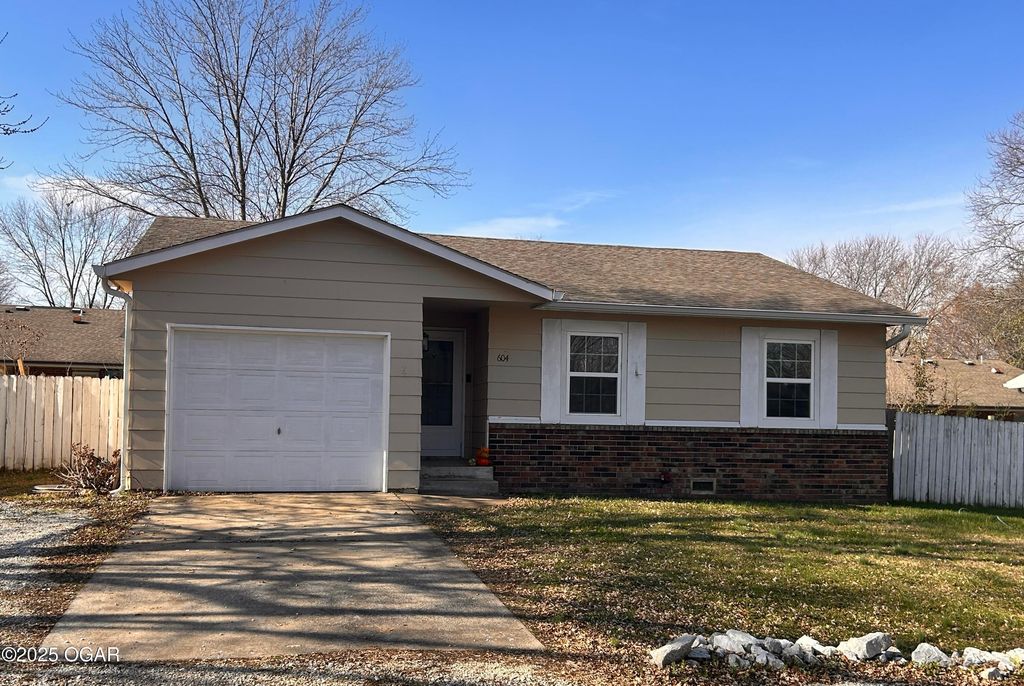 604 Kimberly Street, Duenweg, MO 64841