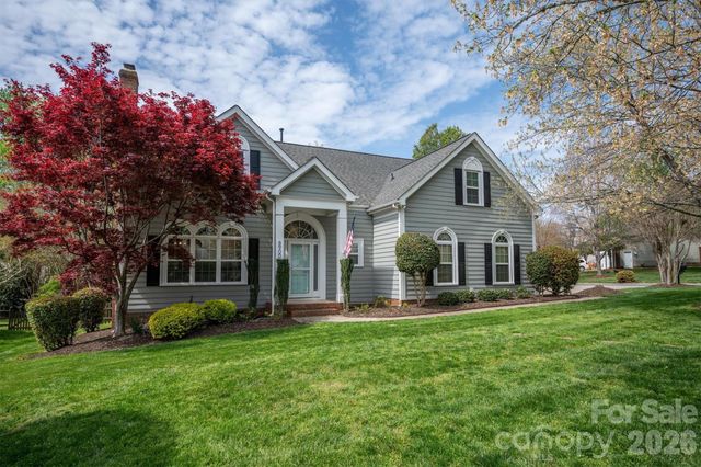 8900 Valewood Court, Charlotte, NC 28210