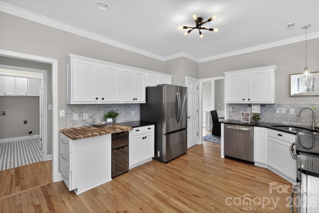 8900 Valewood Court, Charlotte, NC 28210