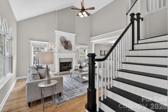 8900 Valewood Court, Charlotte, NC 28210