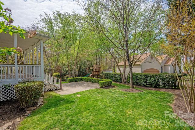 8900 Valewood Court, Charlotte, NC 28210