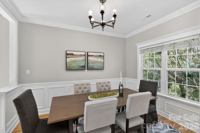 8900 Valewood Court, Charlotte, NC 28210