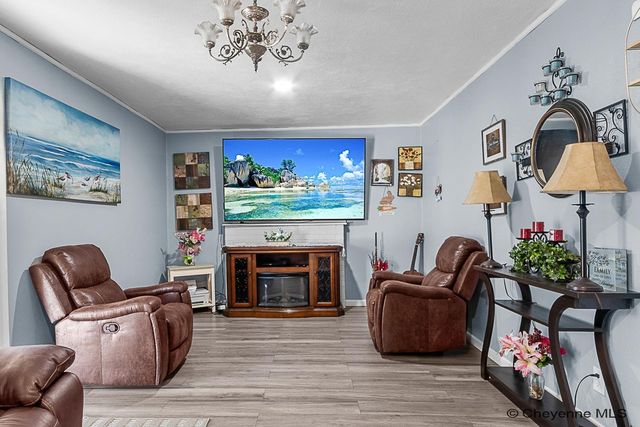 306 E PERSHING BLVD, Cheyenne, WY 82001