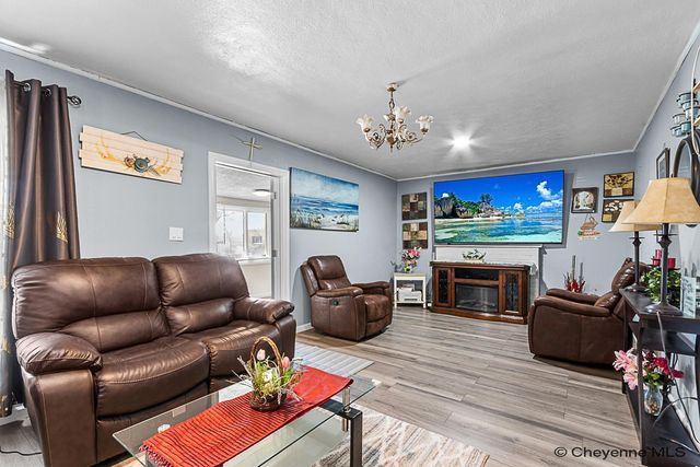306 E PERSHING BLVD, Cheyenne, WY 82001