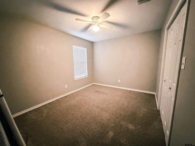 106 Westpark St, Pittsburg, TX 75686