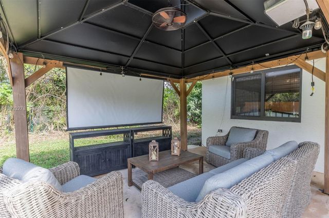 27260 SW 167th Ct, Homestead, FL 33031