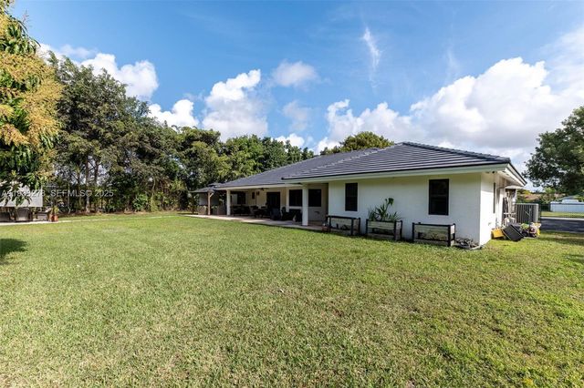 27260 SW 167th Ct, Homestead, FL 33031