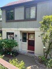 7 Harbour Village A, Branford, CT 06405