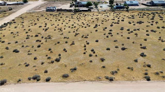 13899 NATOMA Road, Apple Valley, CA 92307