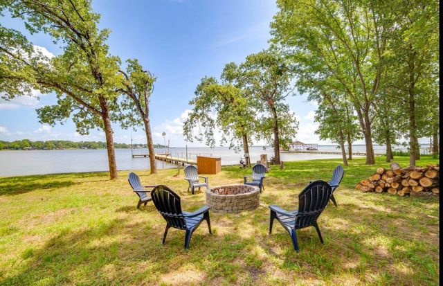 828 Oak Landing Circle, Kemp, TX 75143