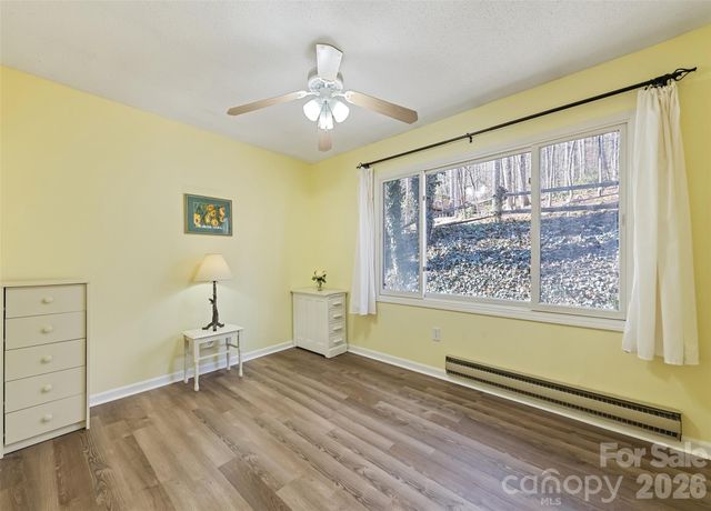 662 Locust Drive, Maggie Valley, NC 28751