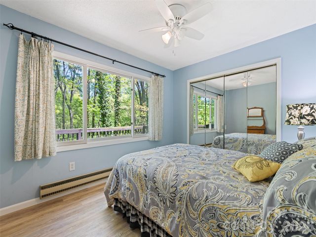 662 Locust Drive, Maggie Valley, NC 28751