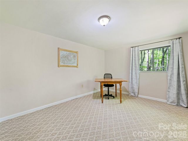 662 Locust Drive, Maggie Valley, NC 28751