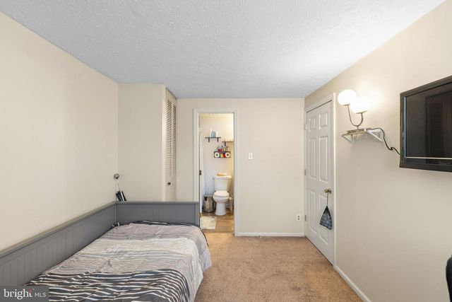 175 VILLA KNOLL CT, Sicklerville, NJ 08081