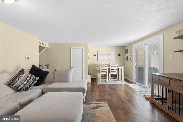 175 VILLA KNOLL CT, Sicklerville, NJ 08081