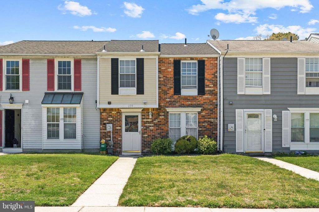 175 VILLA KNOLL CT, Sicklerville, NJ 08081
