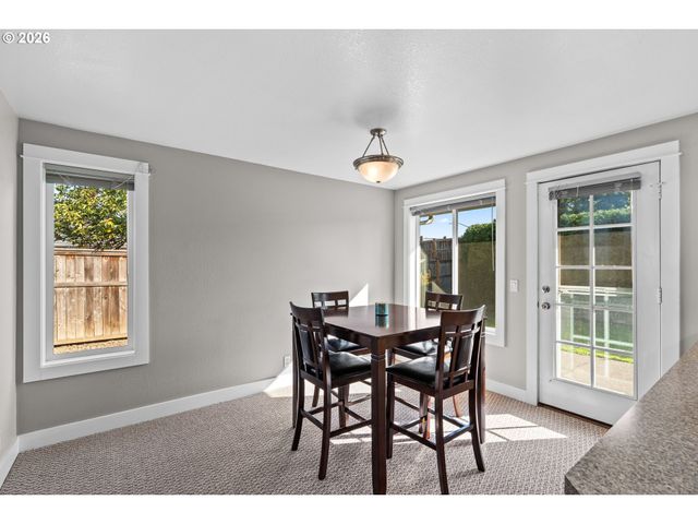 2788 CHAD Dr, Eugene, OR 97408