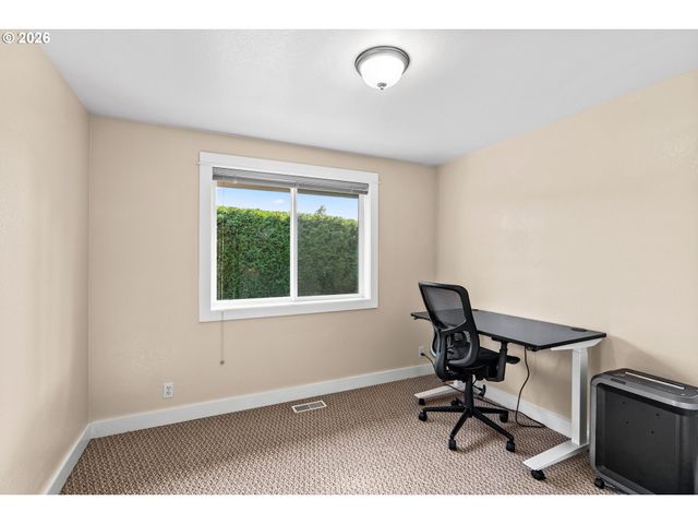 2788 CHAD Dr, Eugene, OR 97408