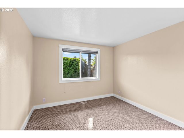 2788 CHAD Dr, Eugene, OR 97408