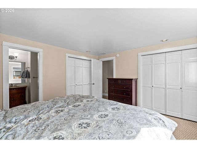 2788 CHAD Dr, Eugene, OR 97408