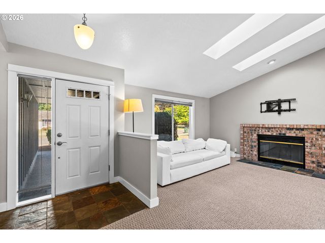 2788 CHAD Dr, Eugene, OR 97408