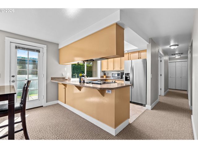 2788 CHAD Dr, Eugene, OR 97408