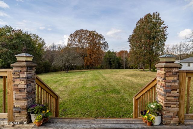 401 Cash Rd, Knoxville, TN 37924