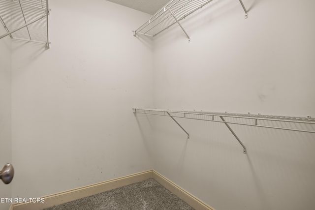 401 Cash Rd, Knoxville, TN 37924