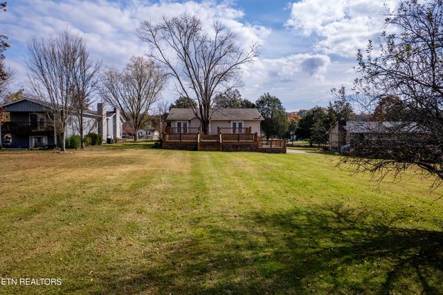 401 Cash Rd, Knoxville, TN 37924