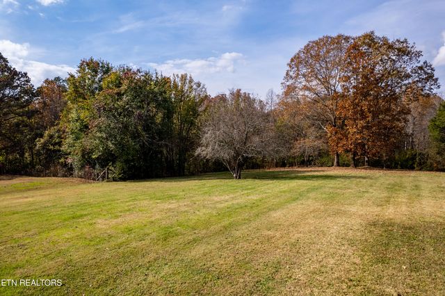 401 Cash Rd, Knoxville, TN 37924