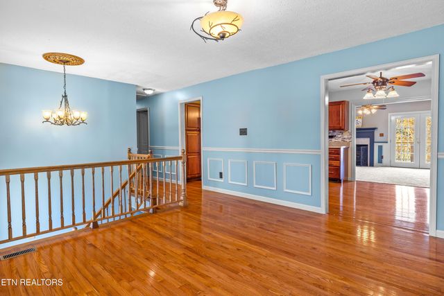 401 Cash Rd, Knoxville, TN 37924