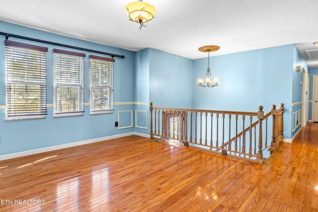 401 Cash Rd, Knoxville, TN 37924