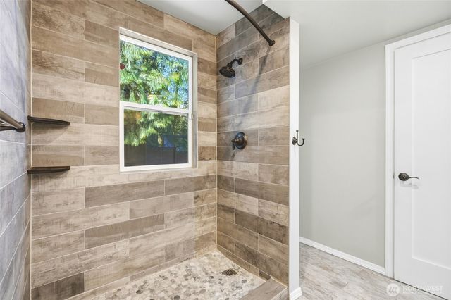 16714 SE Newport Way, Bellevue, WA 98006