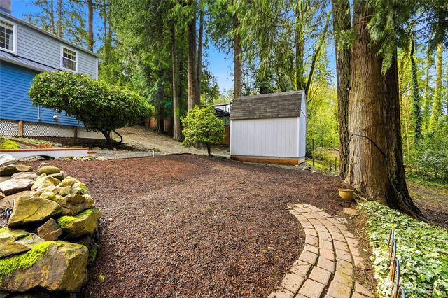 16714 SE Newport Way, Bellevue, WA 98006
