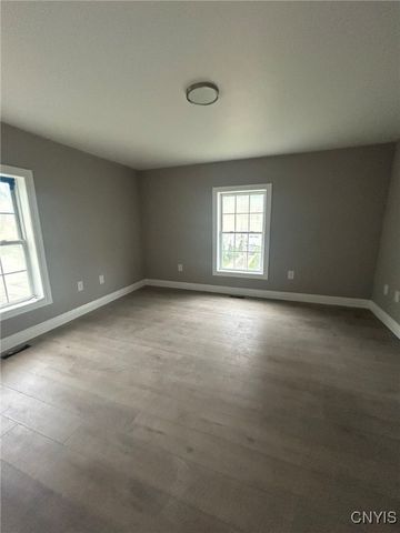 24 Elm Street, Whitestown, NY 13492