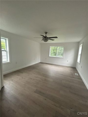 24 Elm Street, Whitestown, NY 13492